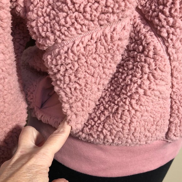 ⭐️ Victoria’s Secret PINK Sherpa Crew Sweatshirt in Damsel Pink EXTRA SMALL - Picture 6 of 16